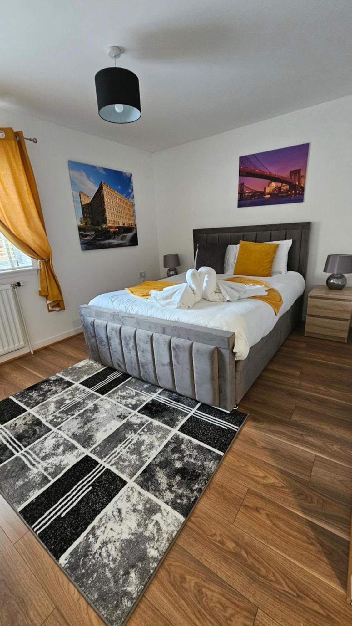 Silverburn New House With Free Parking And Nice Garden Glasgow Eksteriør billede